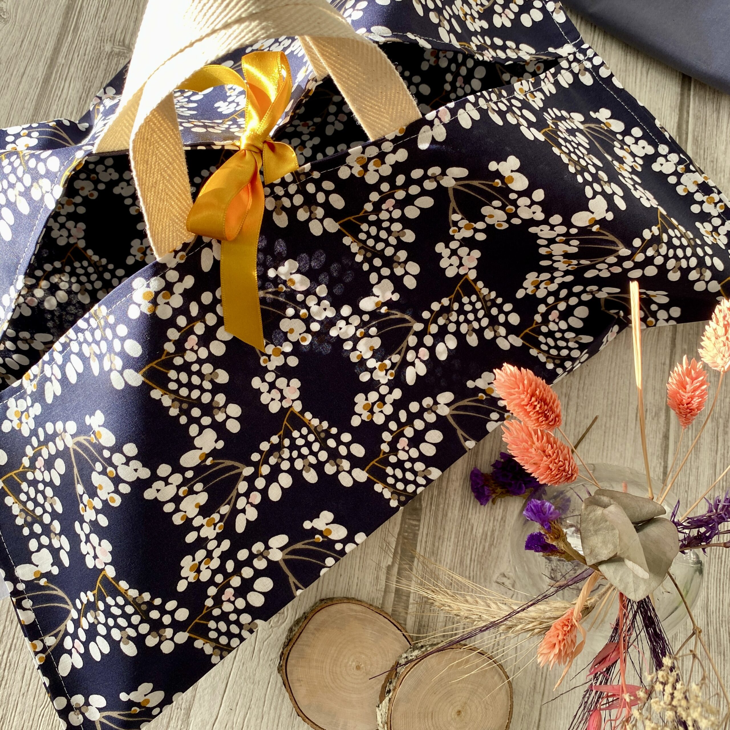 Sac à tarte / motif baies Yoichi marine-blanc-jaune